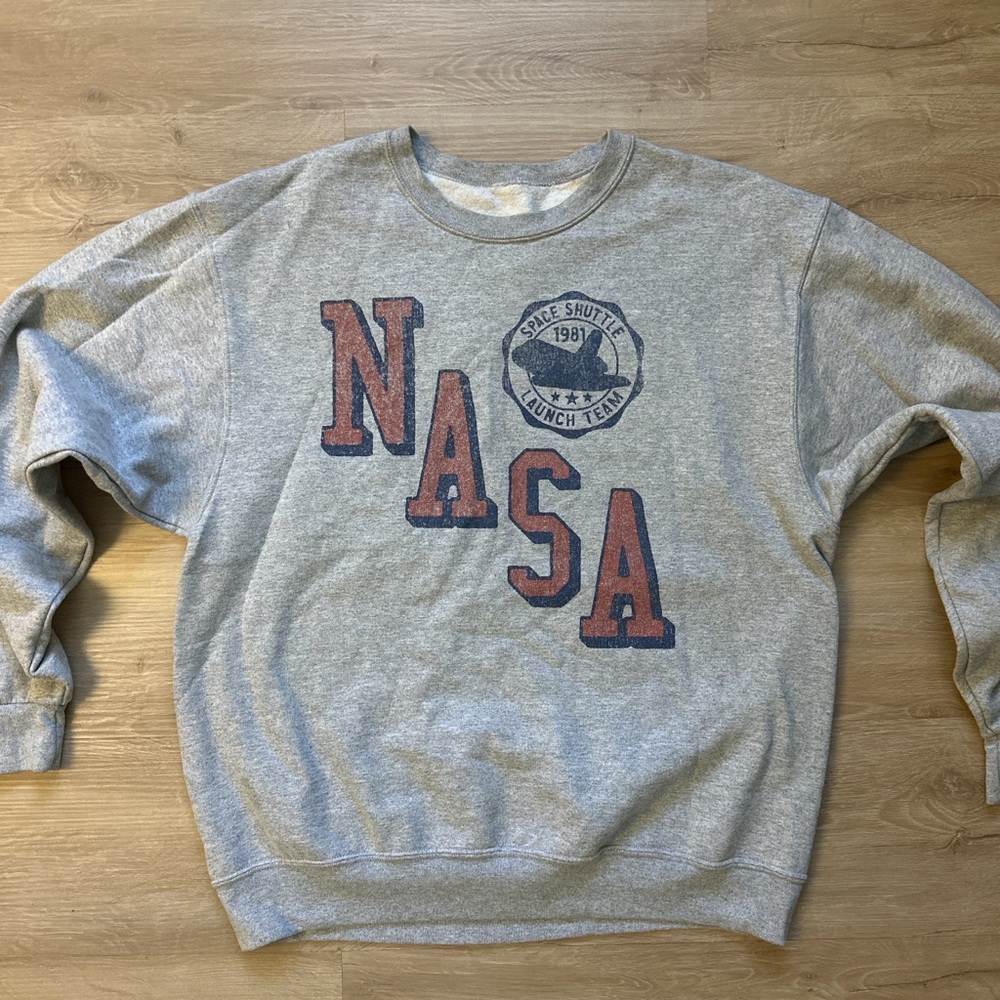 TWO NASA brand- Graphic T-Shirt & Sweatshirt Set - Picture 5 of 7